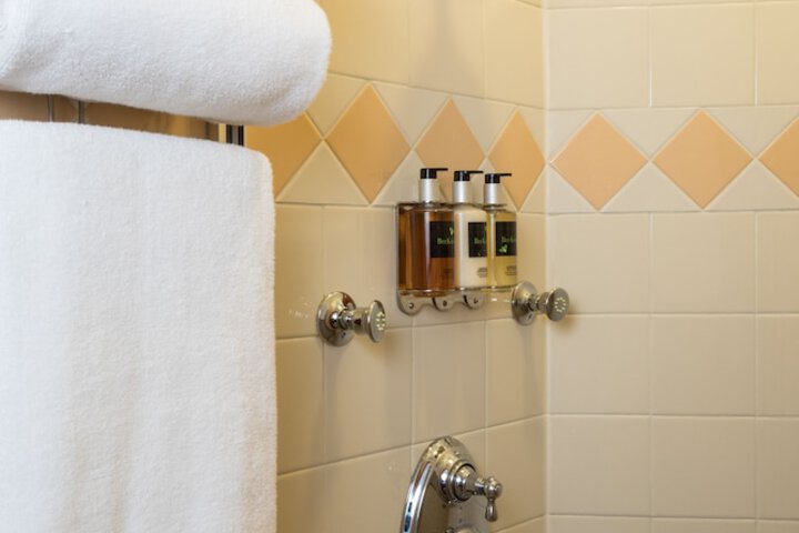 Honeybee Inn Bed & Breakfast