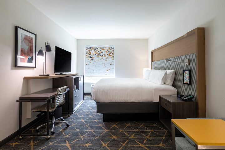 Room 27 of 57