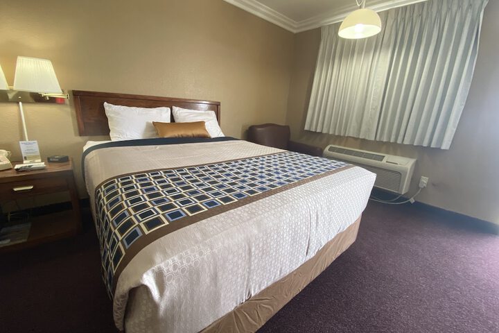 Room 19 of 30