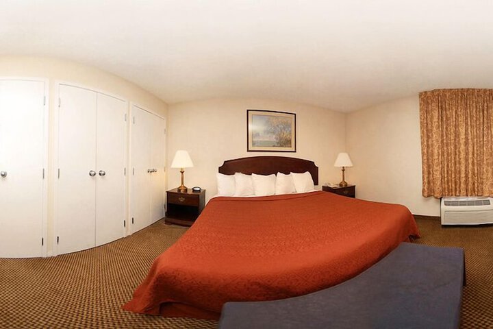 Room 22 of 37