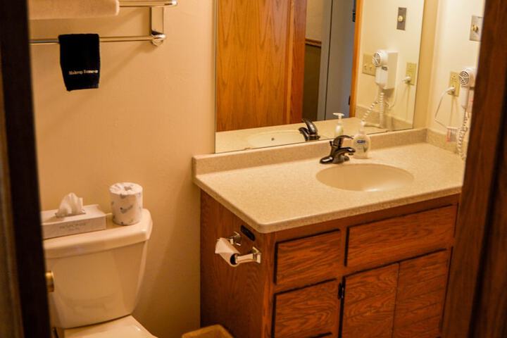Room 143 of 185
