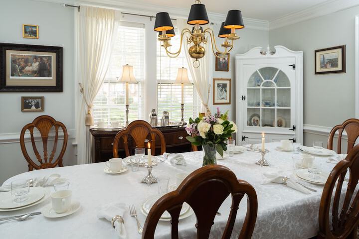 Dining 108 of 116