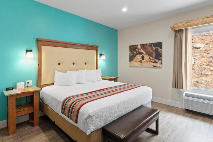 Bluff Dwellings Resort