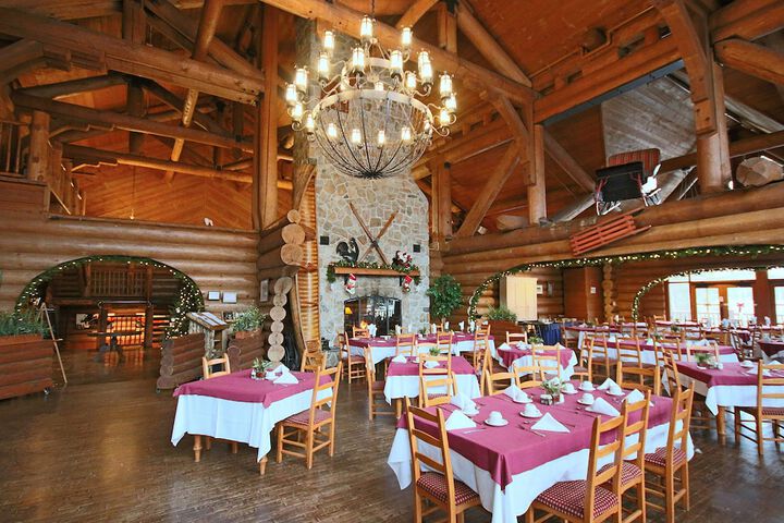 Dining 42 of 81