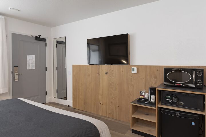 Room 42 of 54
