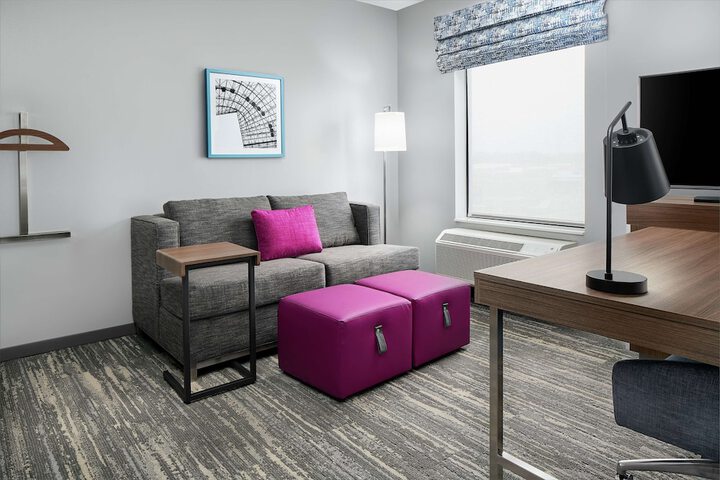 Room 27 of 52