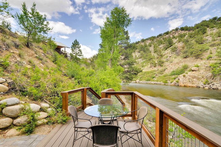 Buena Vista Retreat: Steps To Arkansas River!