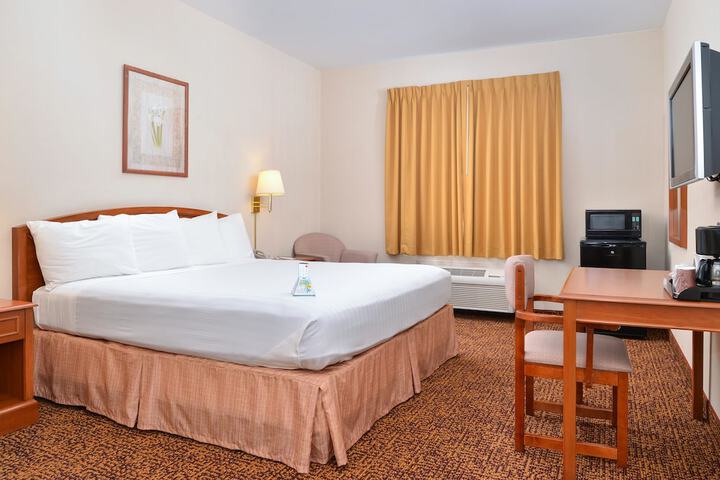 Room 14 of 21