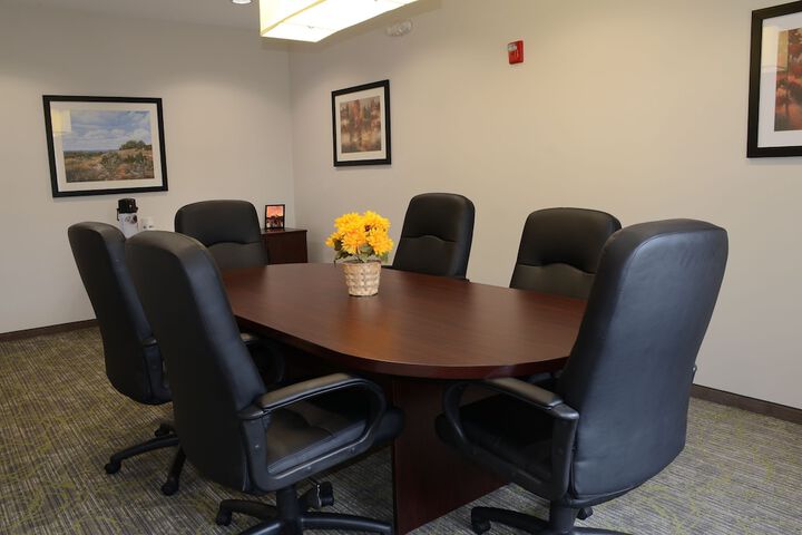 Holiday Inn Express Hotel & Suites Burlington by IHG