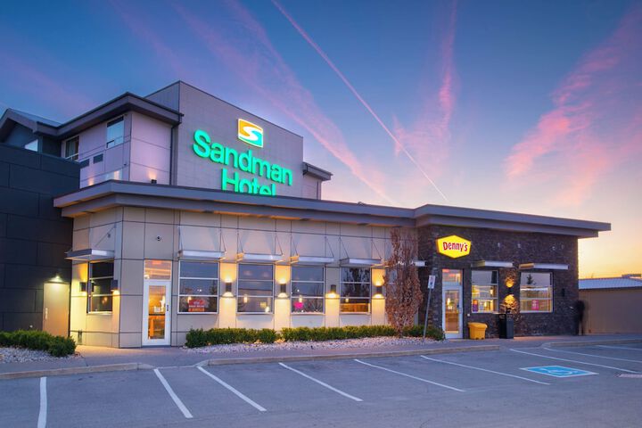 Sandman Hotel Oakville