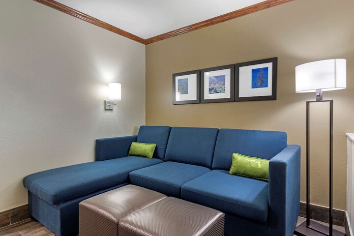 Room 17 of 51