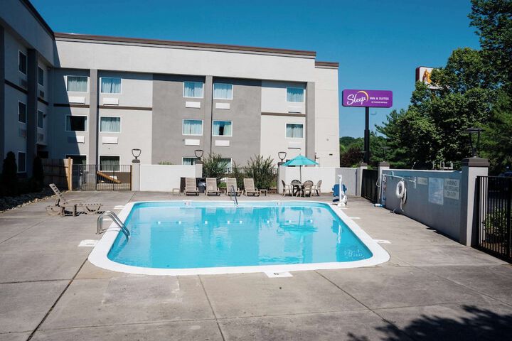 Pool 16 of 142