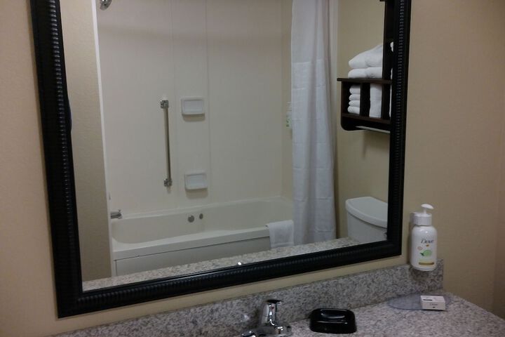 Room 21 of 27