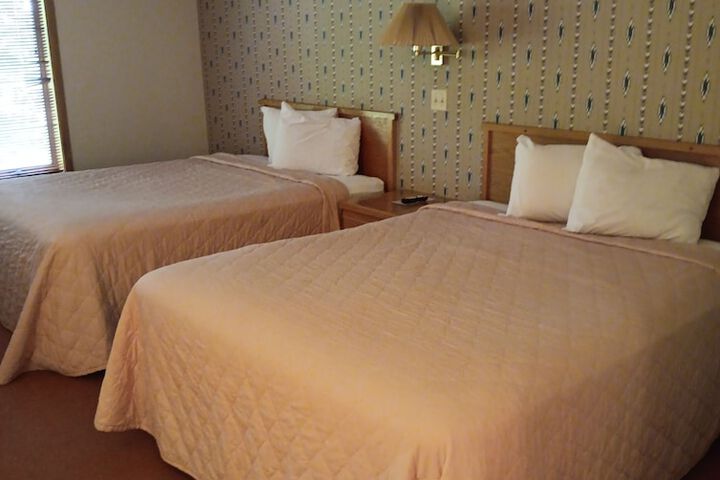 Room 14 of 38