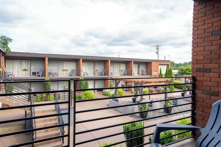 Terrace/Patio 40 of 56