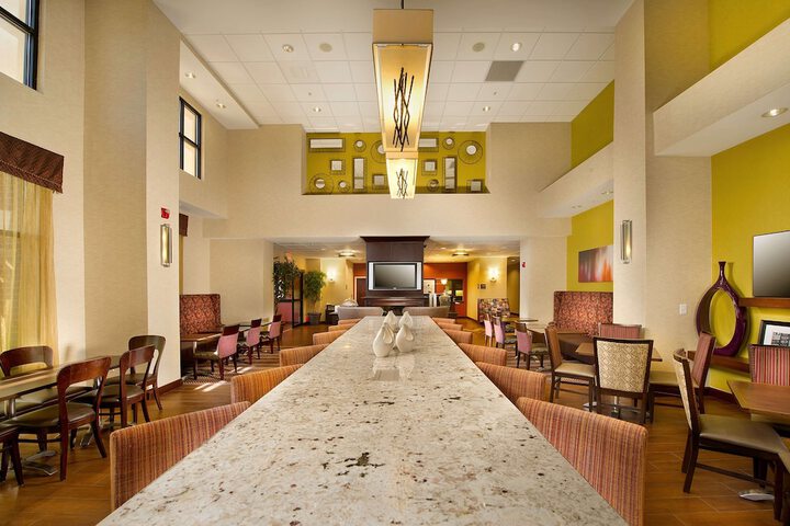 Hotel Interior 4 of 30