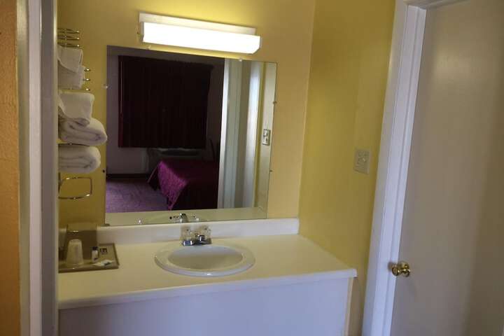 Room 43 of 50