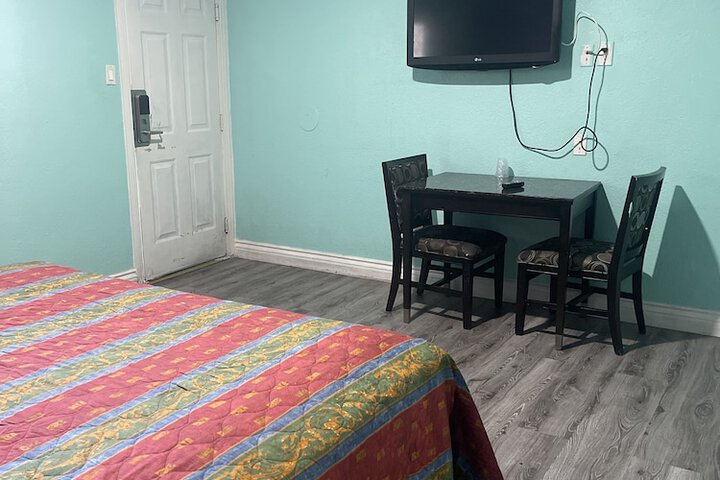 Economy Inn
