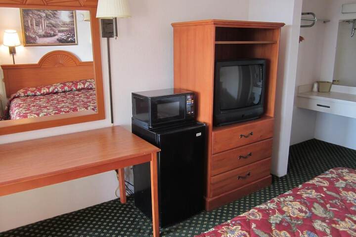 Room 14 of 21