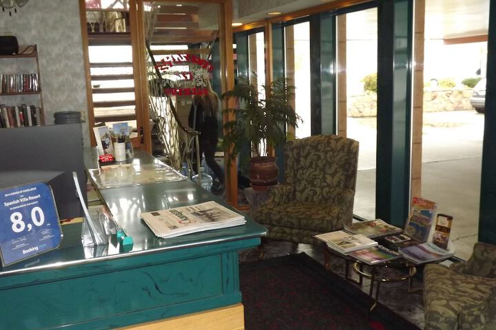 Hotel Interior 10 of 61