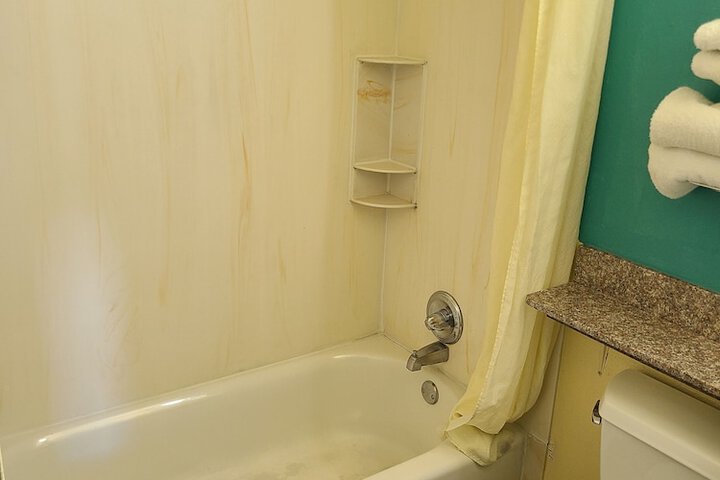 Room 21 of 51