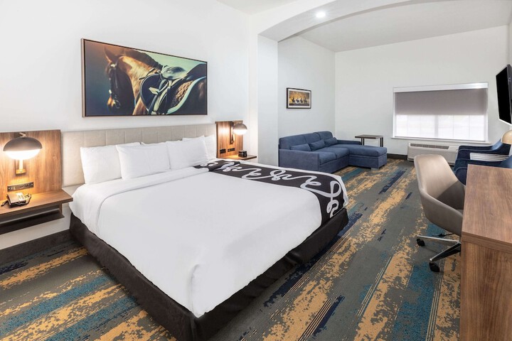 Room 16 of 47