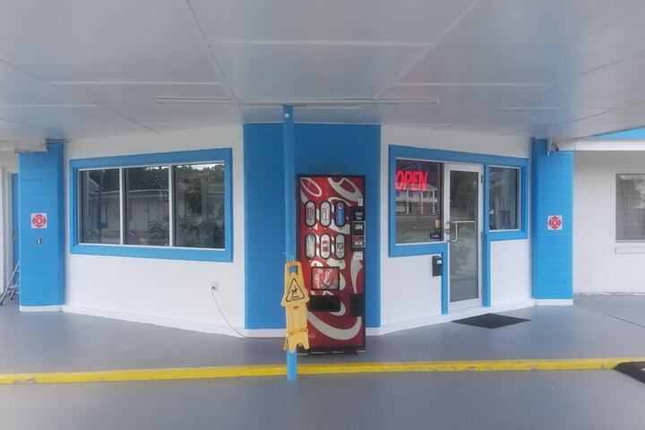 Royal Inn Motel