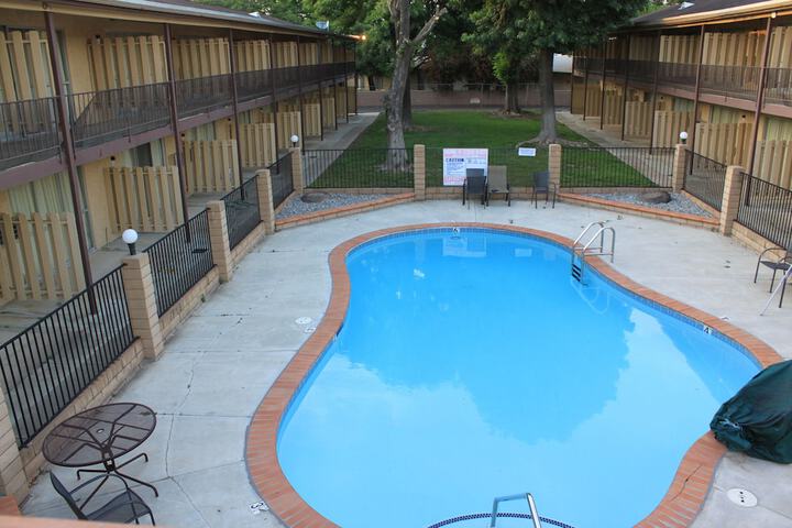 Pool 6 of 19