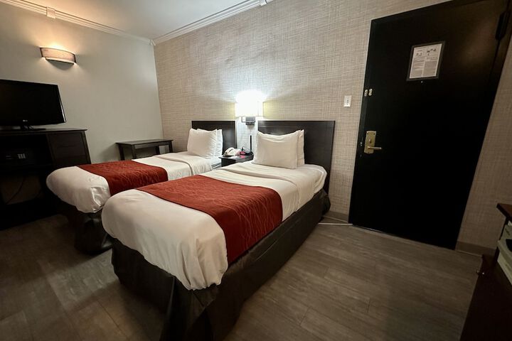 Room 34 of 49
