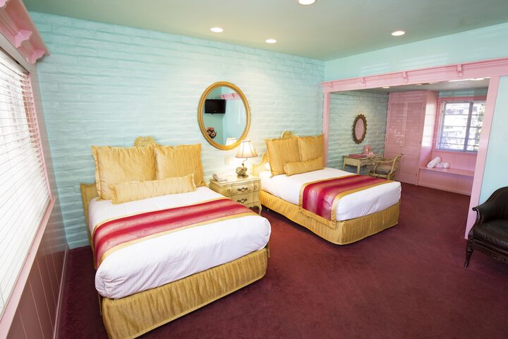 Room 207 of 461