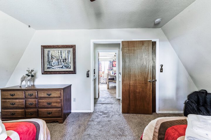 Room 19 of 28
