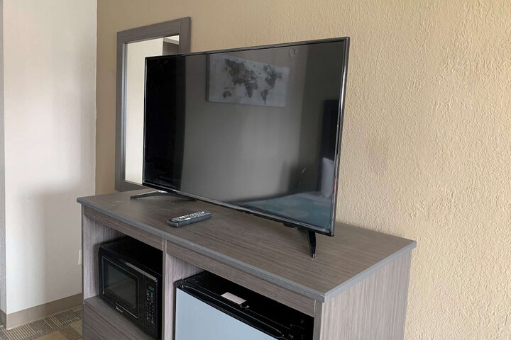Room 7 of 25