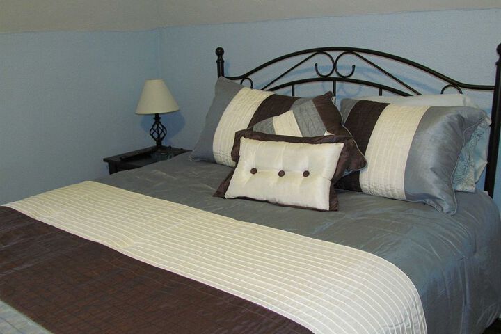 WATERSIDE EXECUTIVE SUITES