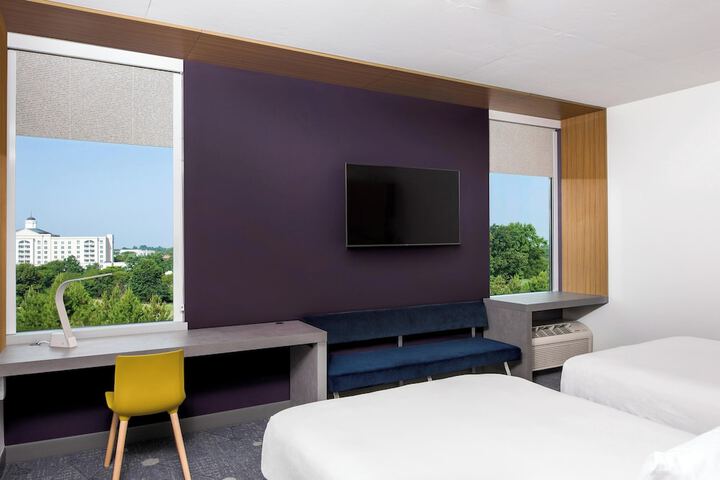 Room 20 of 39