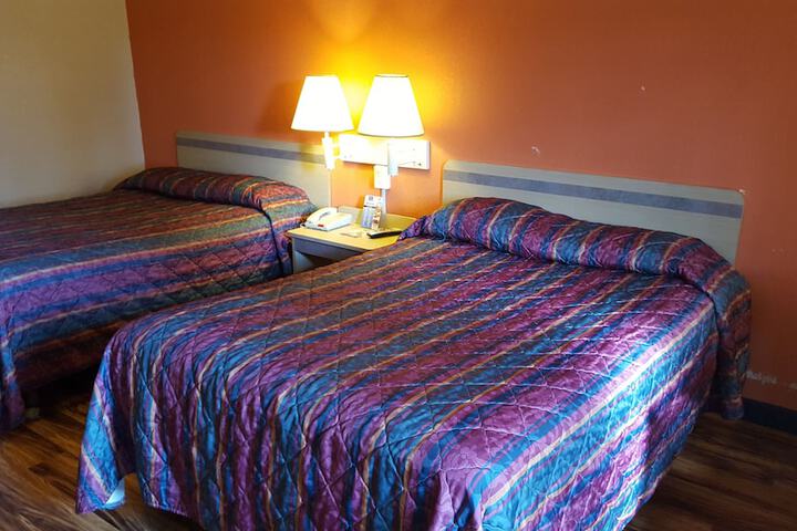 Room 16 of 22