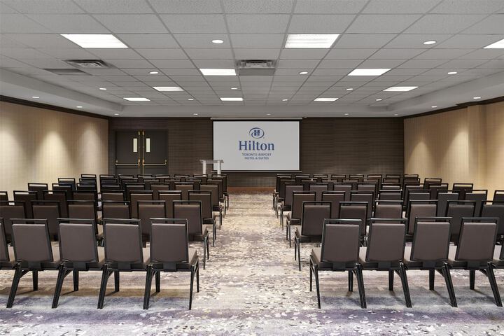 Hilton Toronto Airport Hotel & Suites
