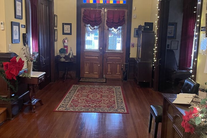 Room 29 of 33
