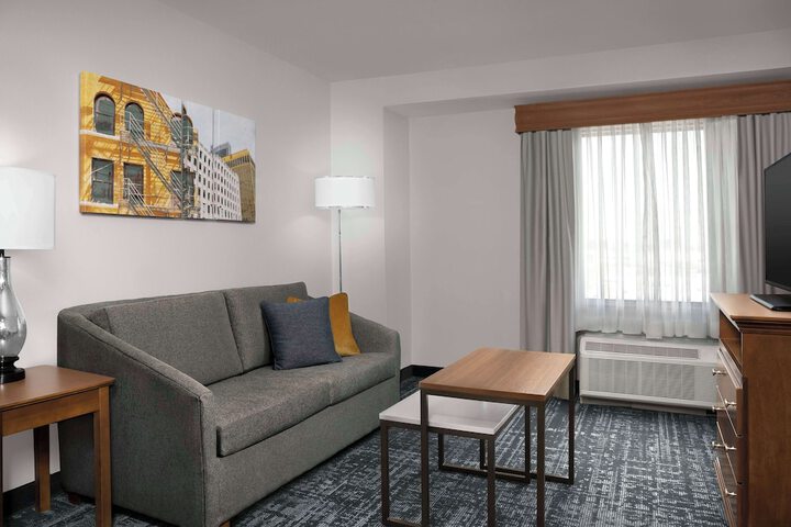 Room 21 of 39