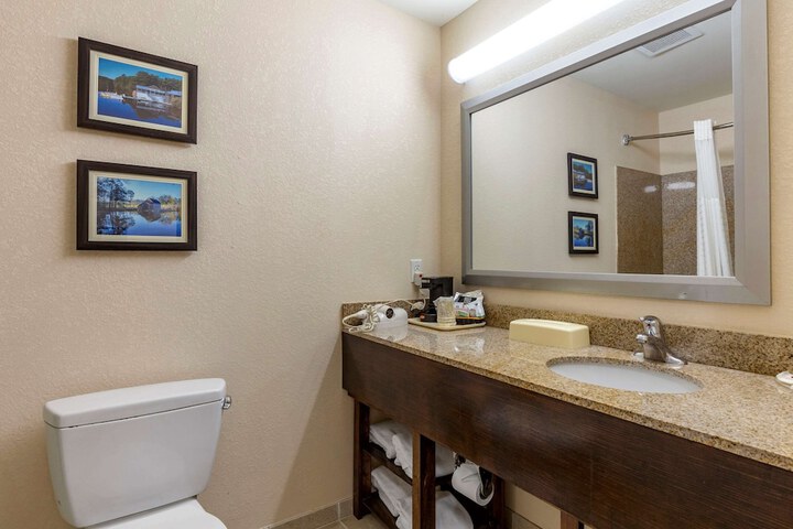 Room 20 of 38