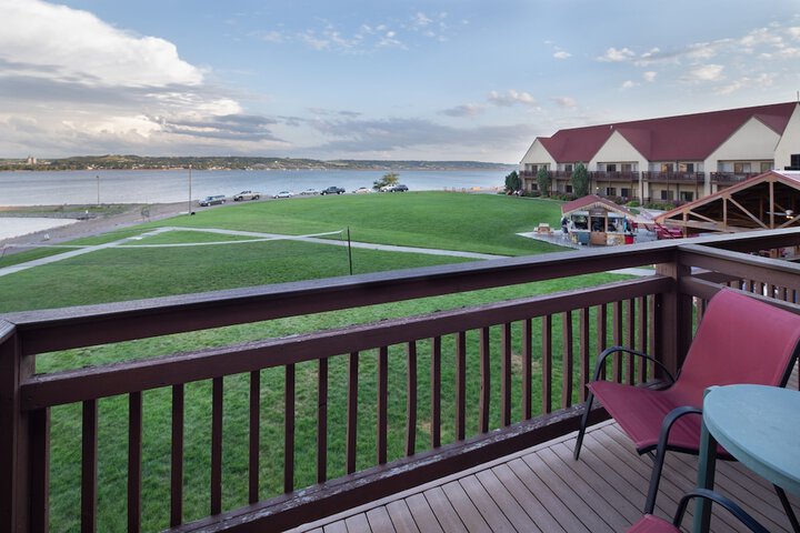 Cedar Shore Resort