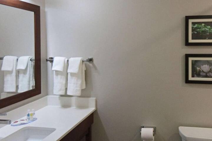 Room 11 of 26