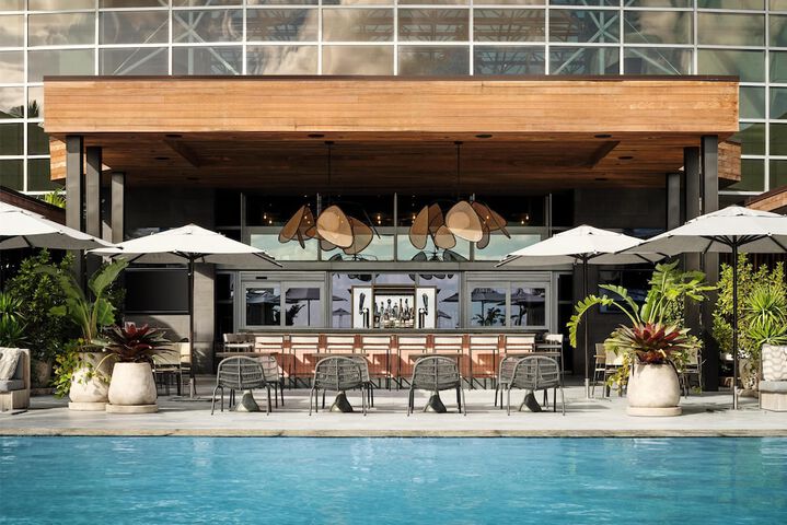 Signia by Hilton Diplomat Beach Resort