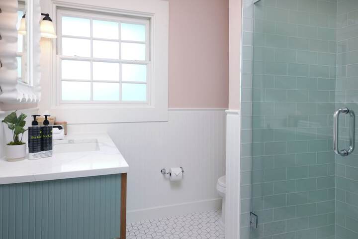 Room 16 of 32