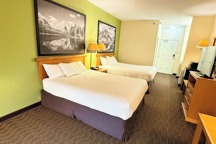 Super 8 by Wyndham Wheatland Wyoming