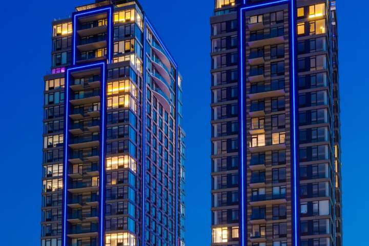 Global Luxury Suites at the Arches