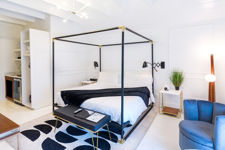 Room 26 of 62