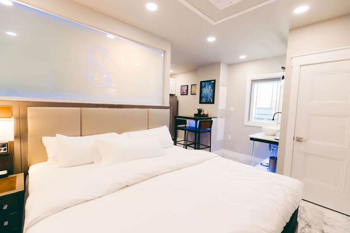 River Sirens Hotel