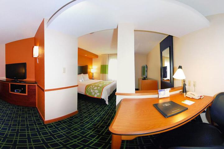 Room 19 of 34