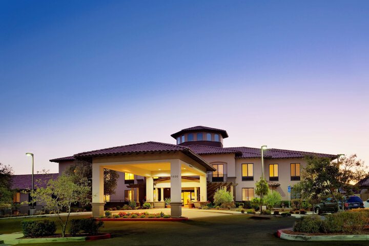 Hotel 2 of 35