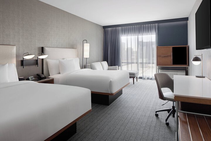 Room 20 of 38